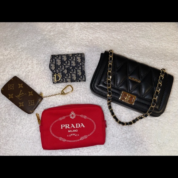 Meet your Posher, Preciosa - Picture 1 of 1